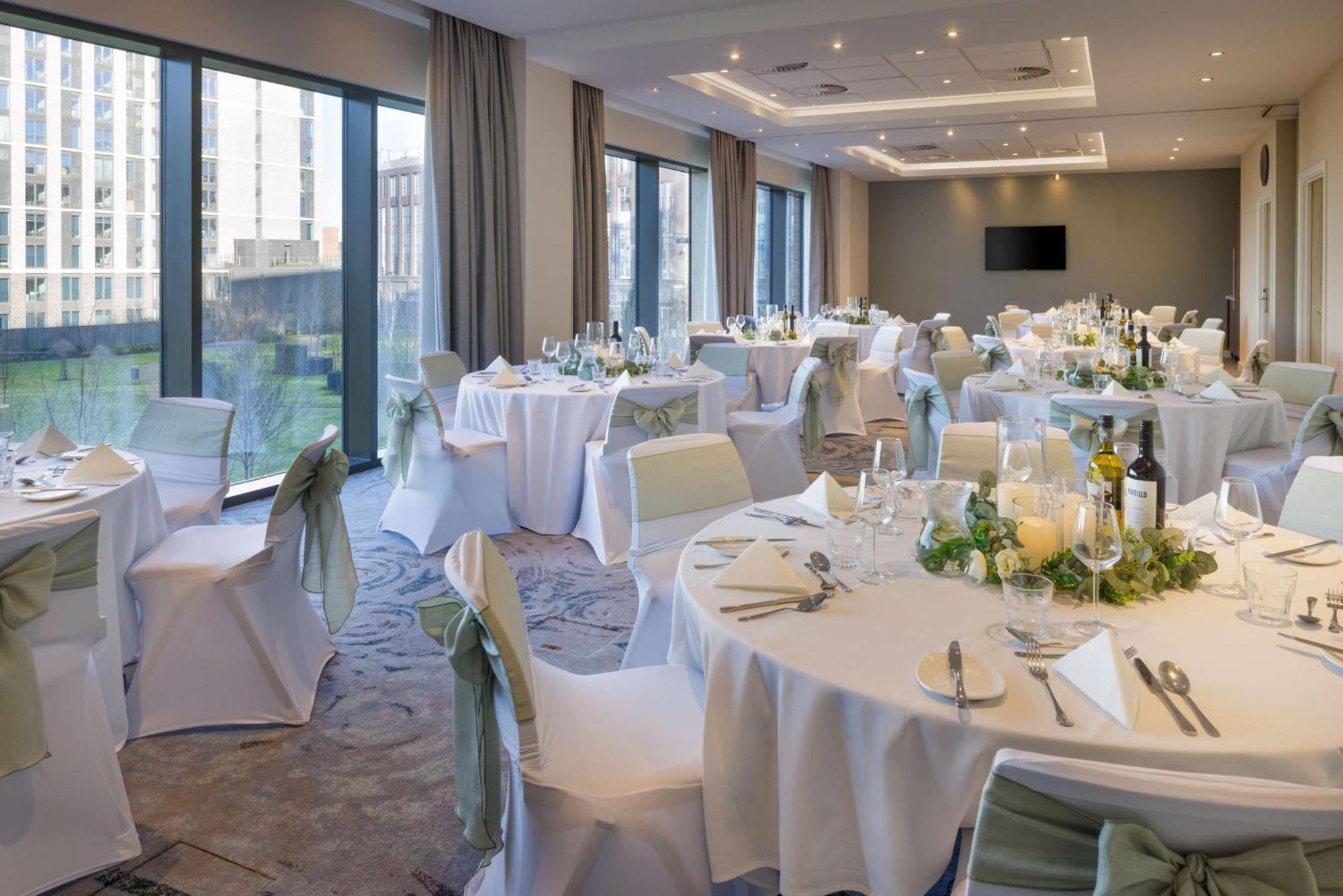 Hilton Garden Inn Stoke On Trent Buitenkant foto